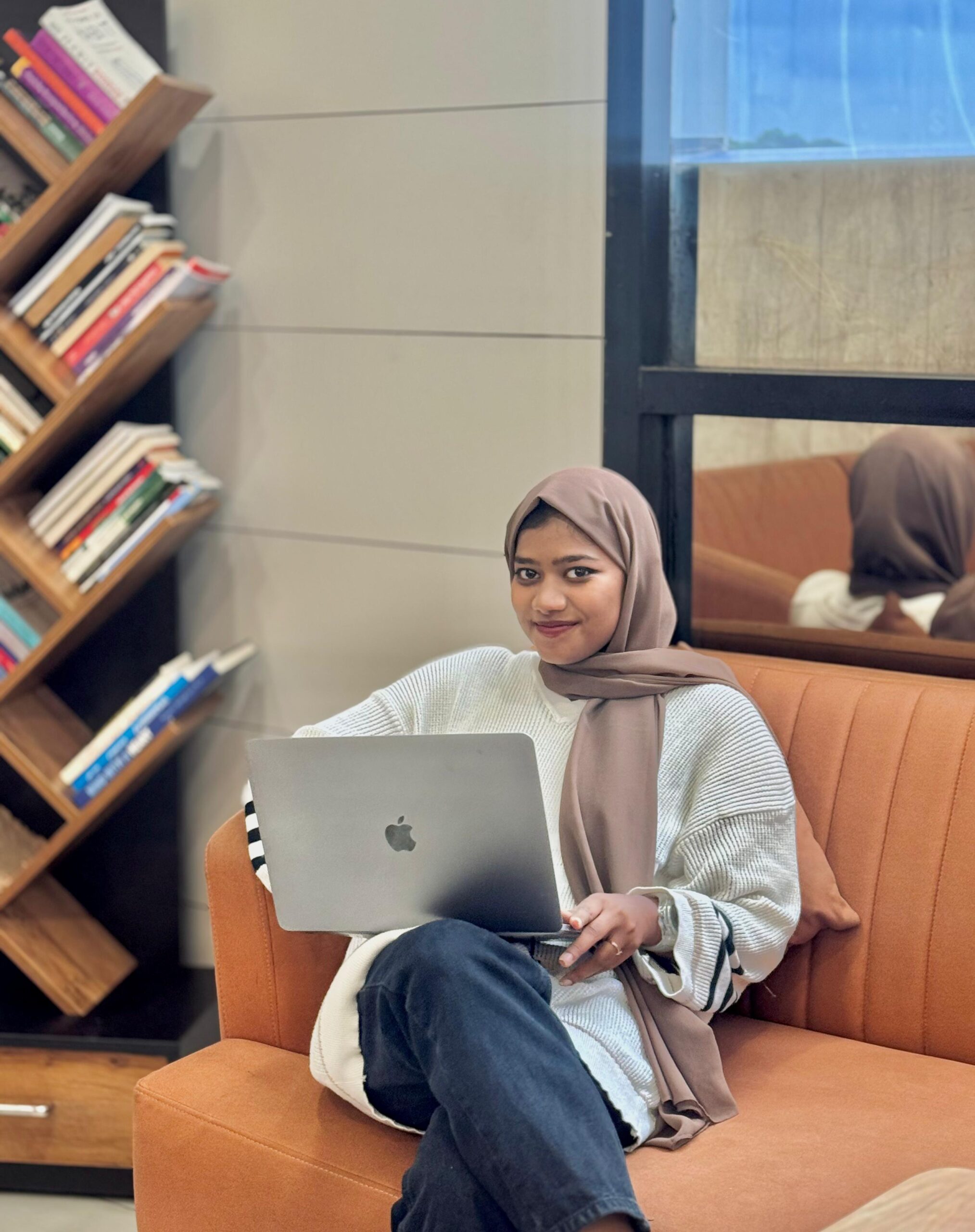 SHAHNA SHIHAB